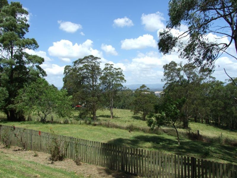 215 Quarry Road, Yallourn North VIC 3825