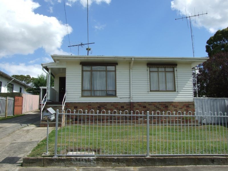 21 Charles Street, Moe VIC 3825