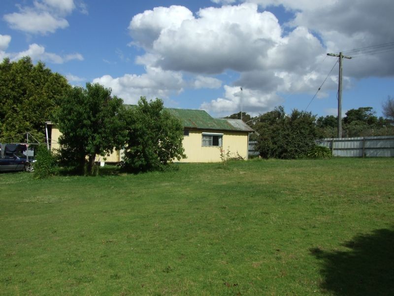 77 Fowler Street, Moe VIC 3825