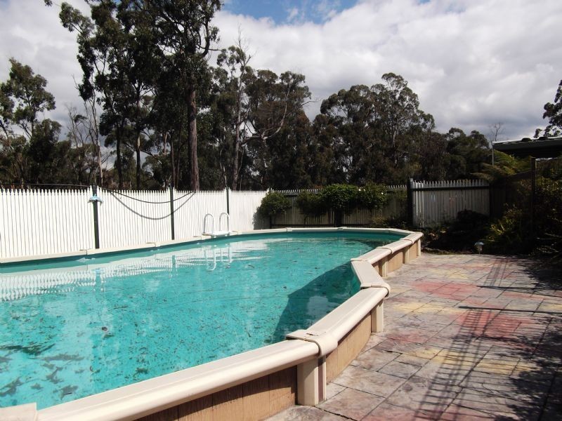 55 View Road, Hernes Oak VIC 3825