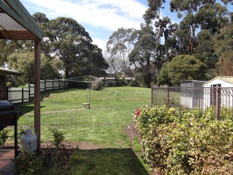 55 View Road, Hernes Oak VIC 3825