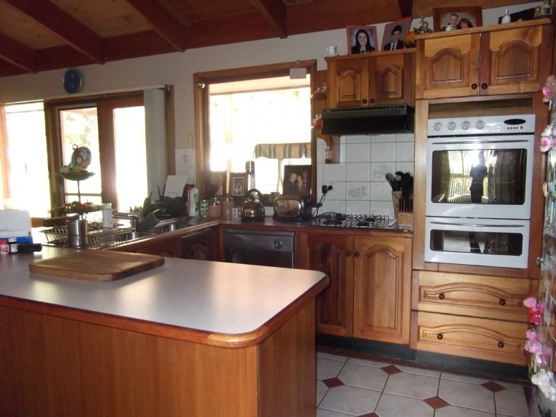 55 View Road, Hernes Oak VIC 3825