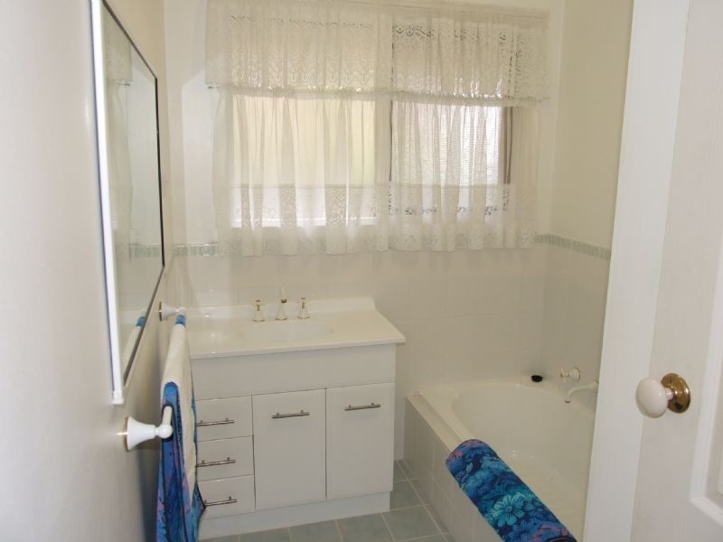 31 Smallburn Avenue, Newborough VIC 3825