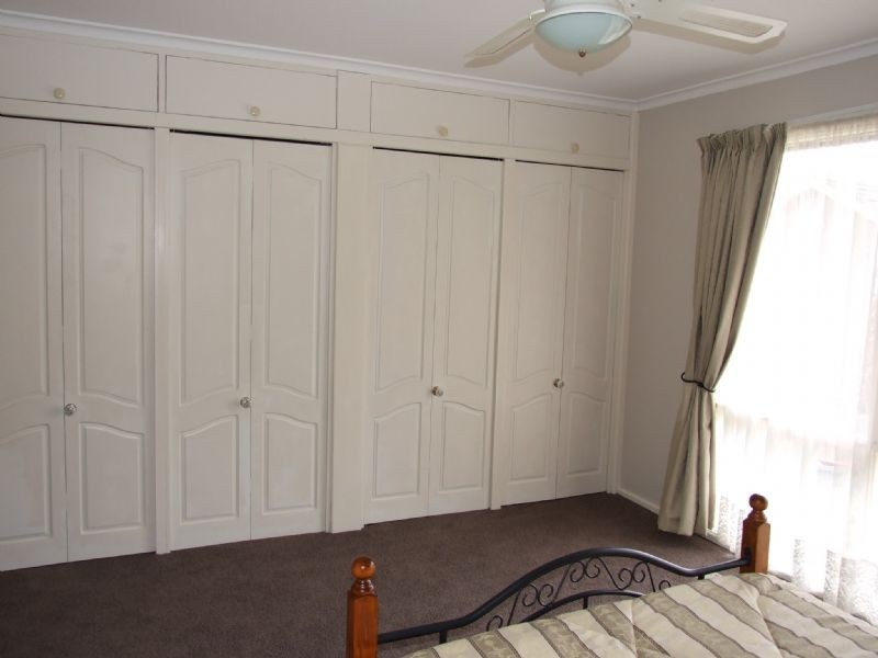 31 Smallburn Avenue, Newborough VIC 3825