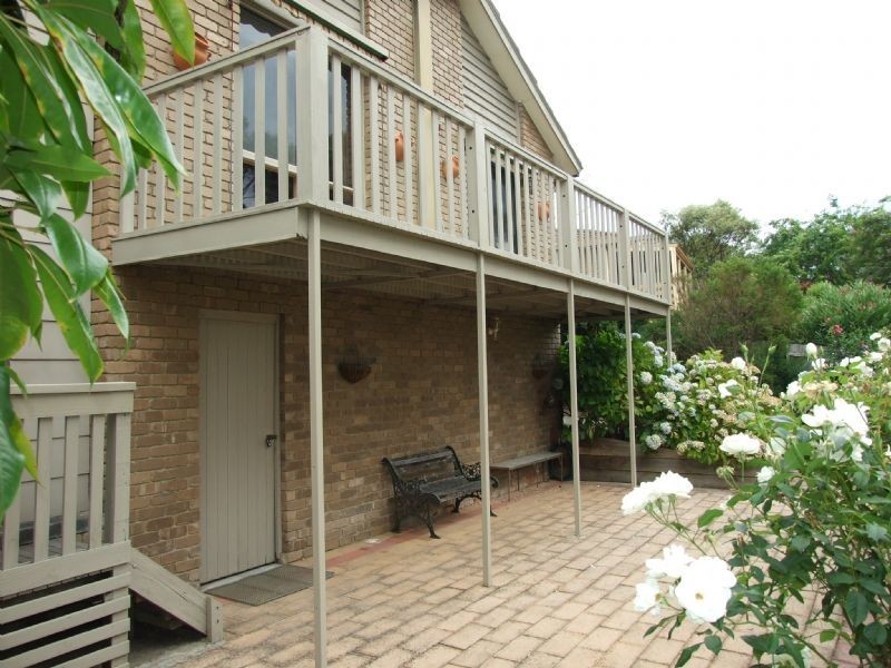 31 Smallburn Avenue, Newborough VIC 3825