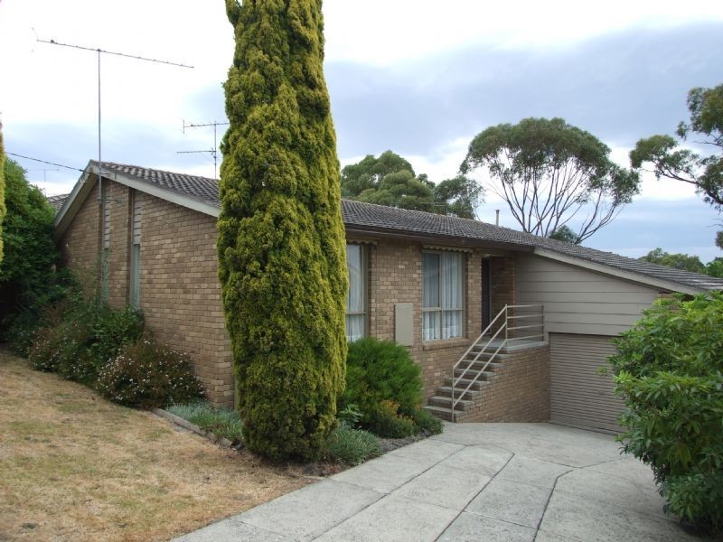 31 Smallburn Avenue, Newborough VIC 3825