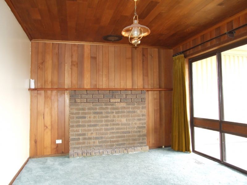 27 Margaret Street, Moe VIC 3825