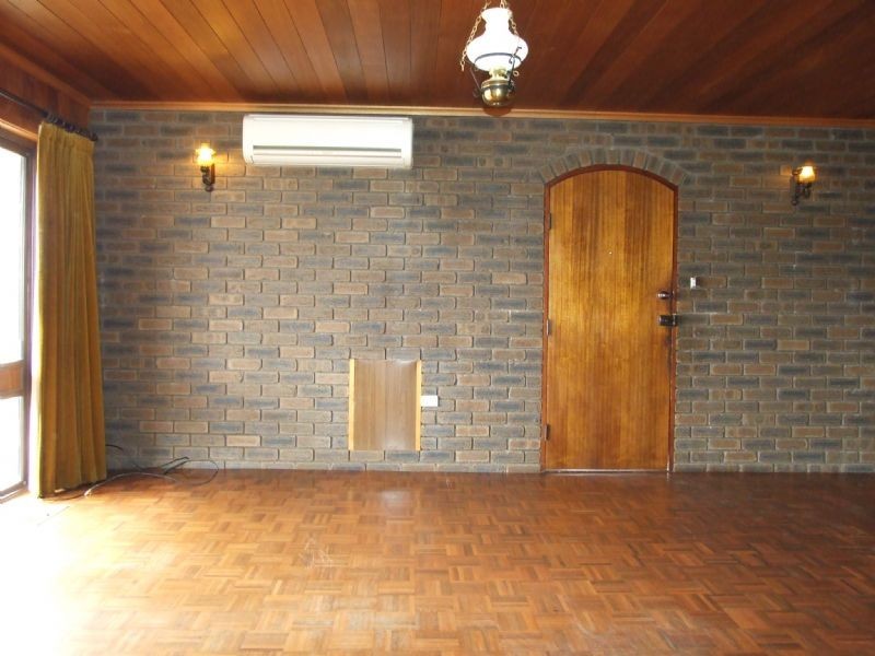 27 Margaret Street, Moe VIC 3825