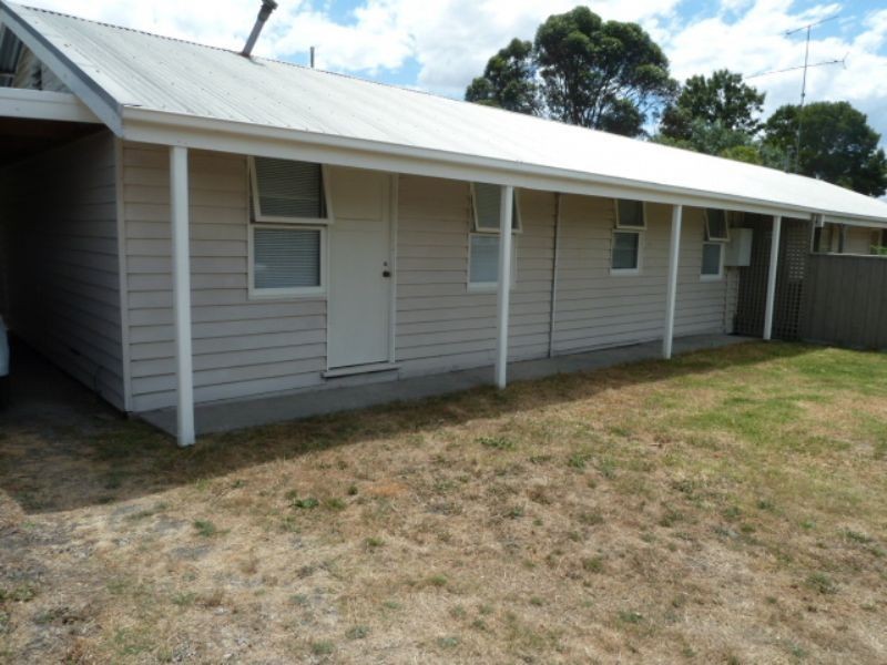 2/168 Narracan Drive, Newborough VIC 3825