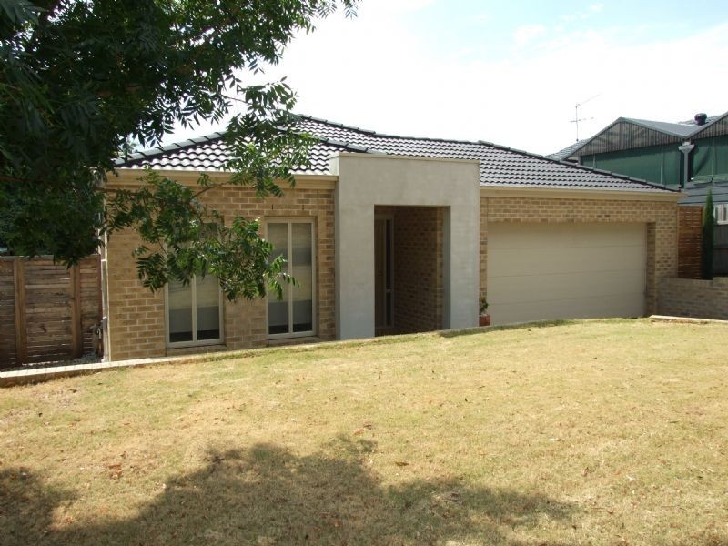 17 Stamford Street, Newborough VIC 3825