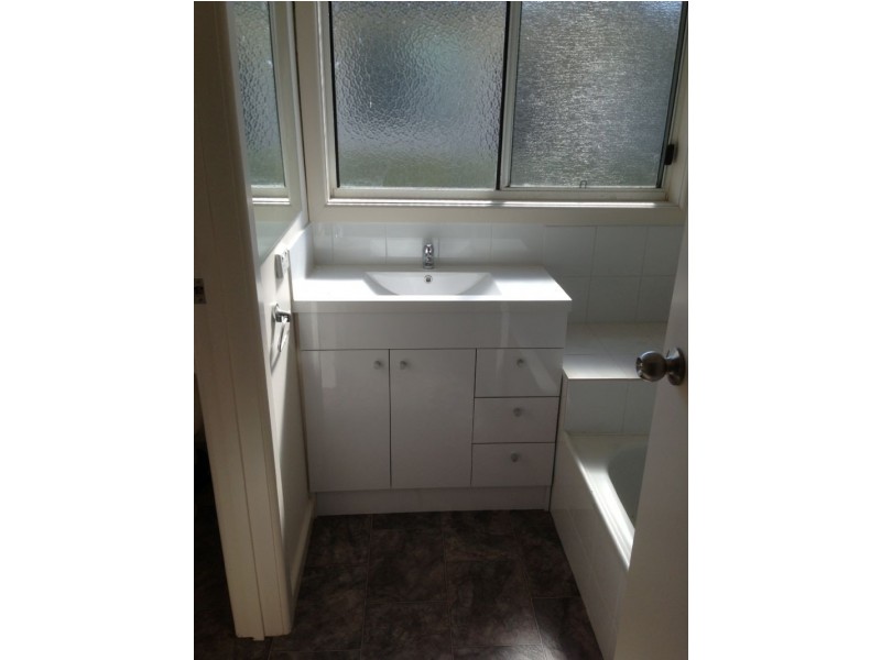 147 Service Road, Moe VIC 3825