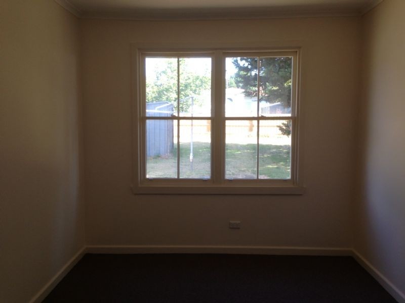 147 Service Road, Moe VIC 3825