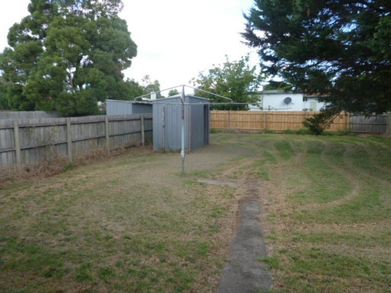 147 Service Road, Moe VIC 3825