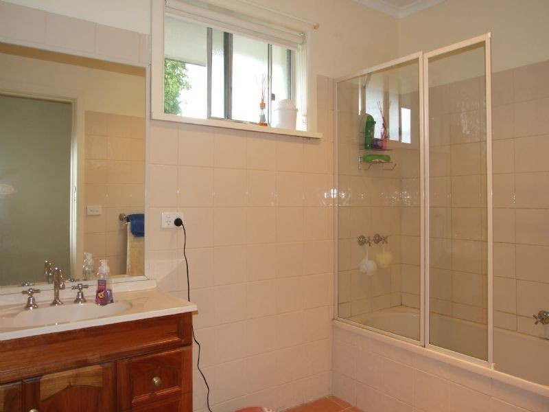 4 Guy Street, Newborough VIC 3825