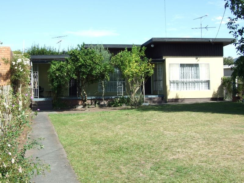15 Brendan street, Moe VIC 3825