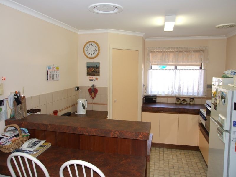 1/4 Baxter Court, Moe VIC 3825