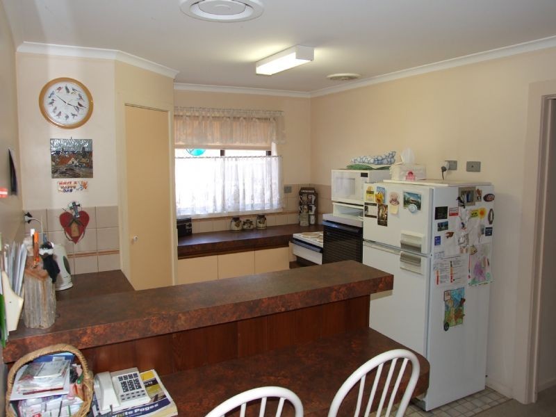 1/4 Baxter Court, Moe VIC 3825
