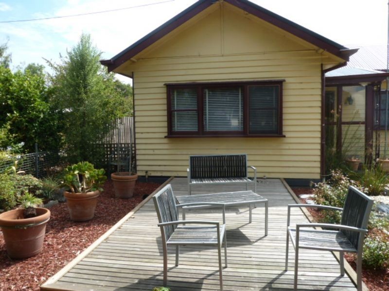 4 Coalville Road, Moe VIC 3825