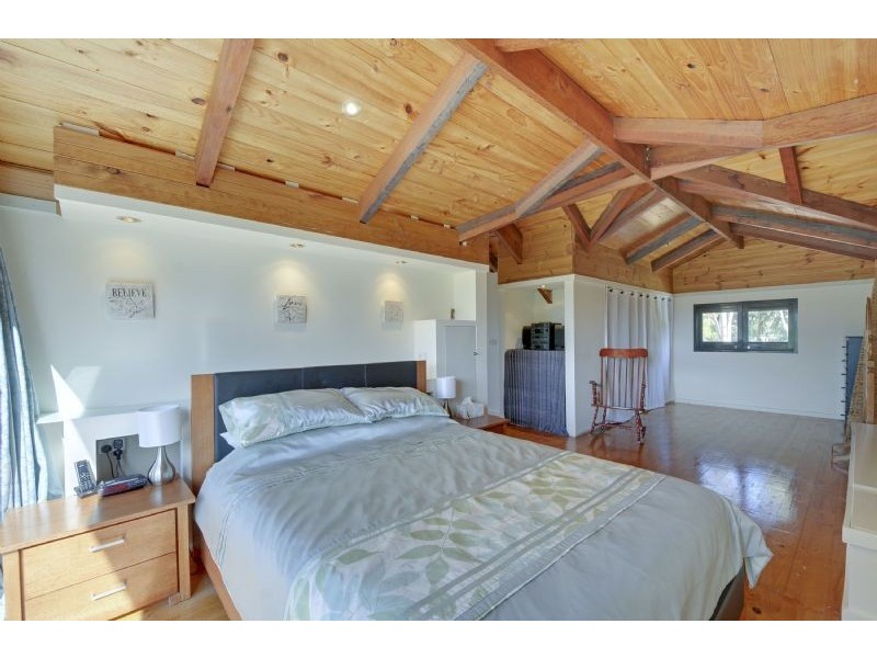 1004 Moe Willow Grove Road, Willow Grove VIC 3825