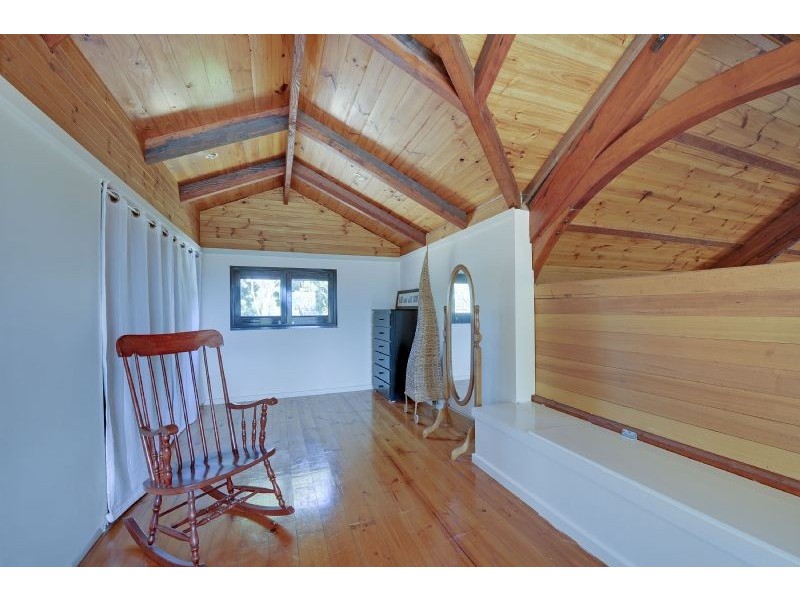 1004 Moe Willow Grove Road, Willow Grove VIC 3825