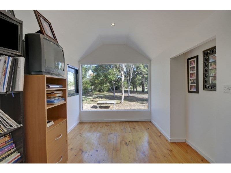 1004 Moe Willow Grove Road, Willow Grove VIC 3825