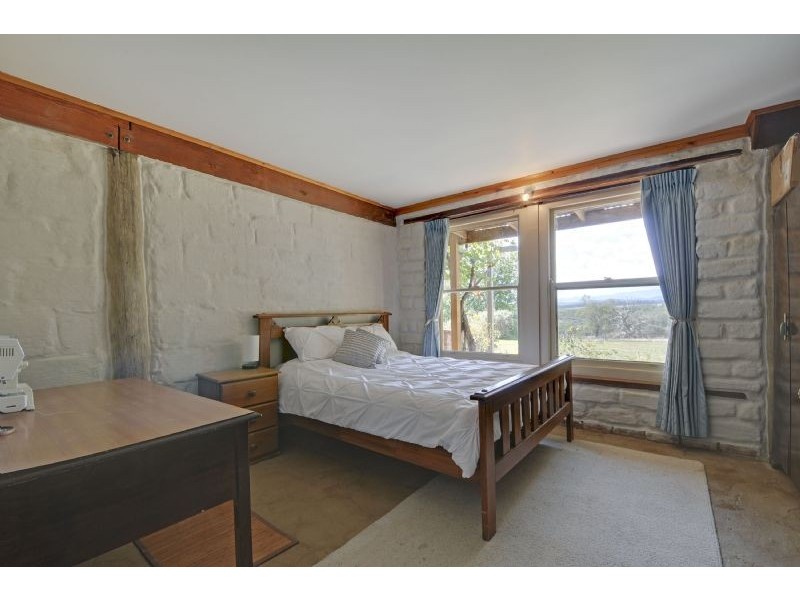 1004 Moe Willow Grove Road, Willow Grove VIC 3825