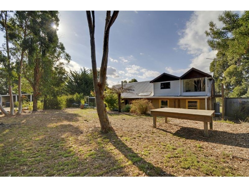 1004 Moe Willow Grove Road, Willow Grove VIC 3825