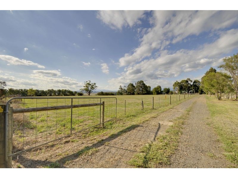 1004 Moe Willow Grove Road, Willow Grove VIC 3825