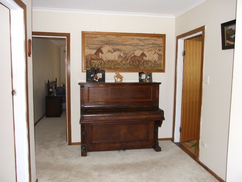 41 Melaleuca Drive, Trafalgar East VIC 3824