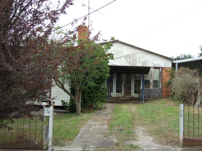 17 Beck Street, Moe VIC 3825