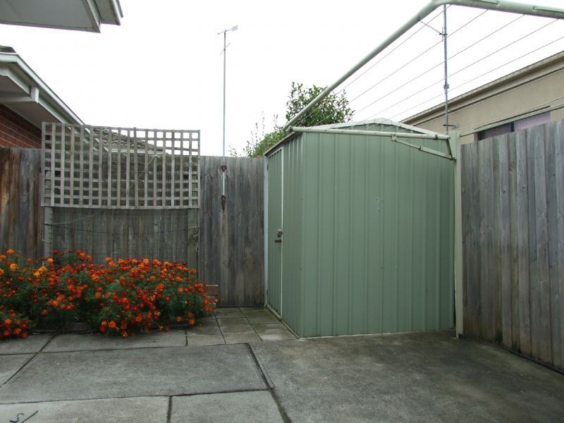 4/25 Ollerton Avenue, Newborough VIC 3825