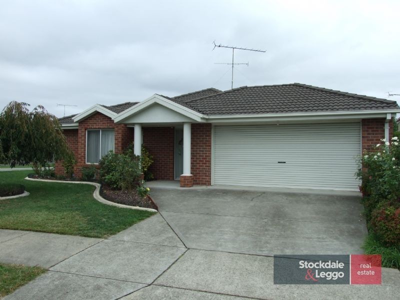 4/25 Ollerton Avenue, Newborough VIC 3825