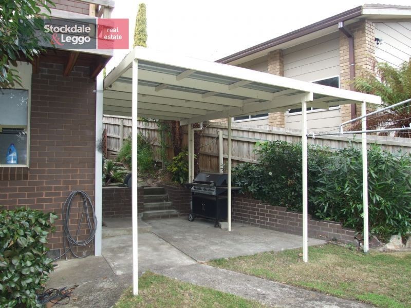 33 Smallburn Avenue, Newborough VIC 3825