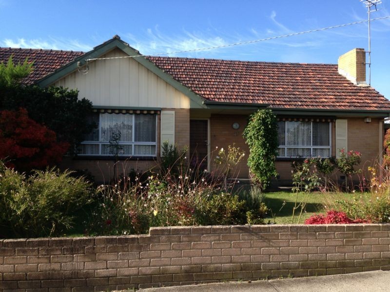 2 Tyres Street, Newborough VIC 3825