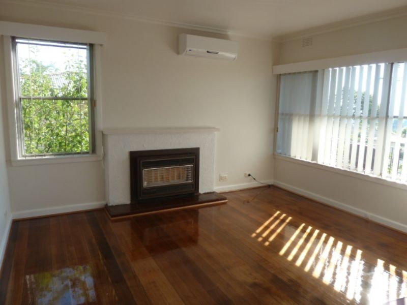 6 Canberra Street, Moe VIC 3825