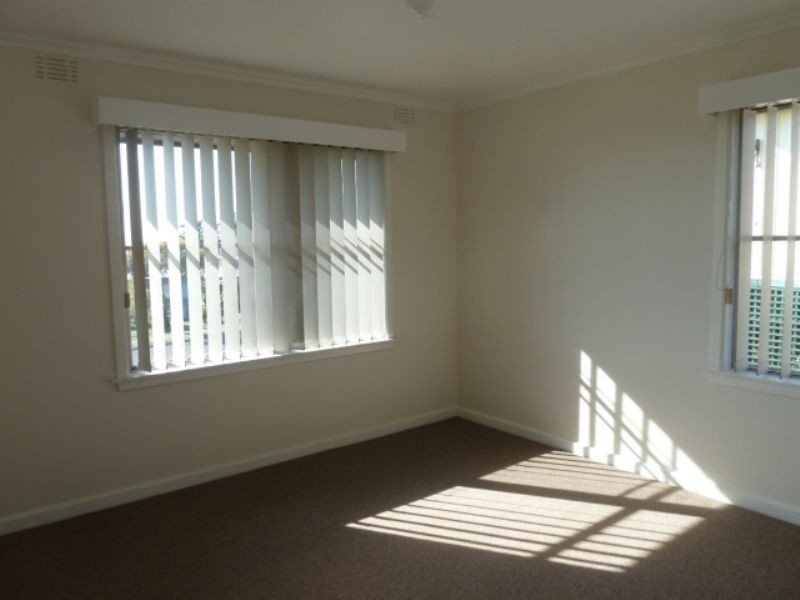 6 Canberra Street, Moe VIC 3825