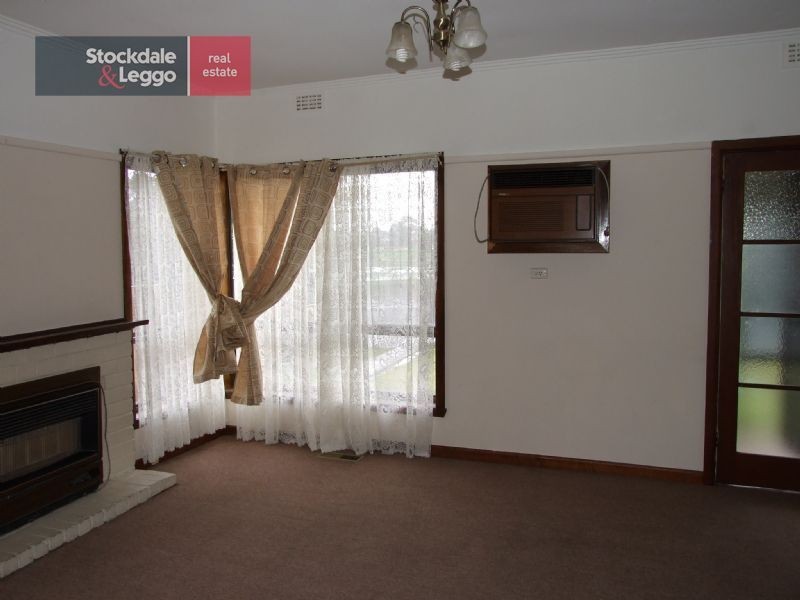 8 Worth Cresent, Moe VIC 3825