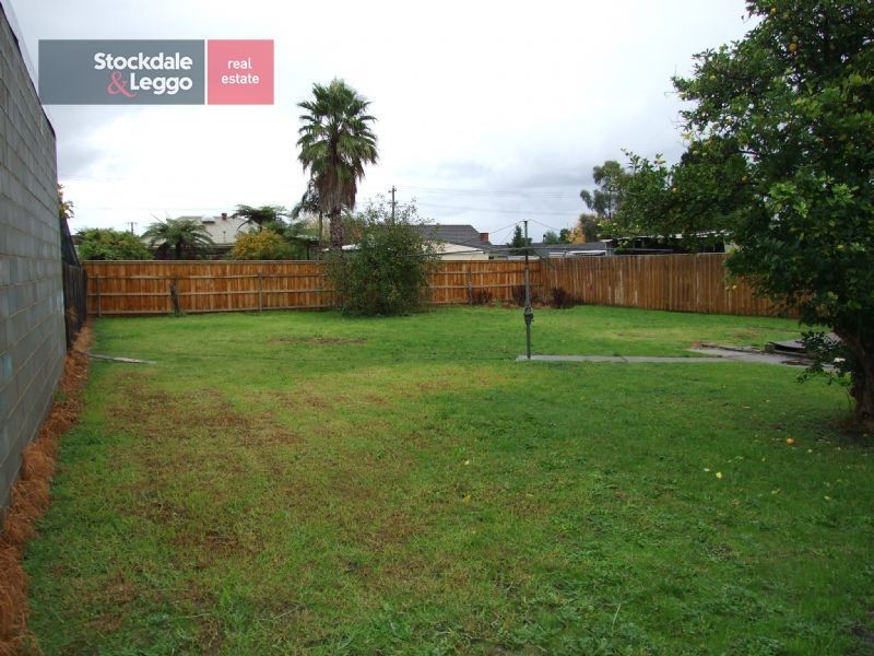 8 Worth Cresent, Moe VIC 3825