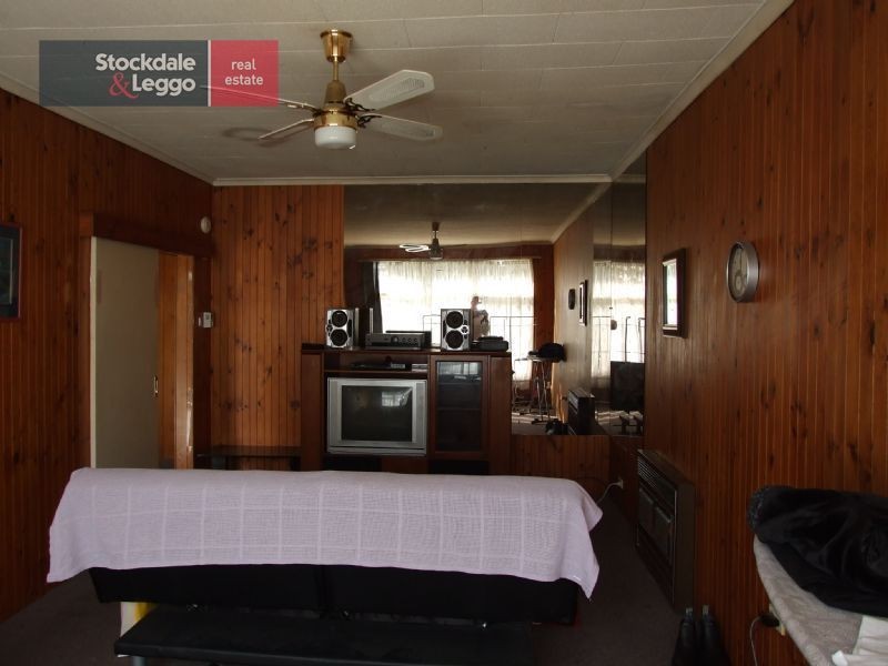 13 Service Road, Moe VIC 3825