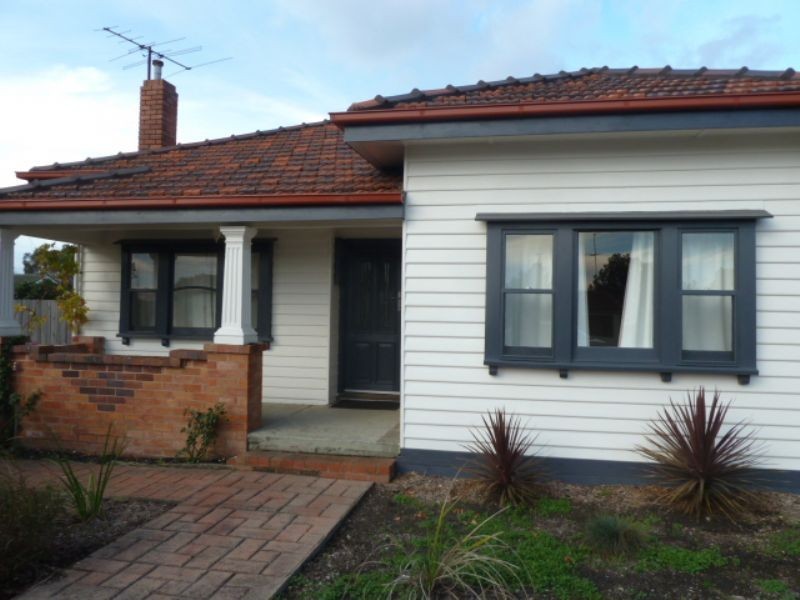 11 Reservoir Road, Moe VIC 3825