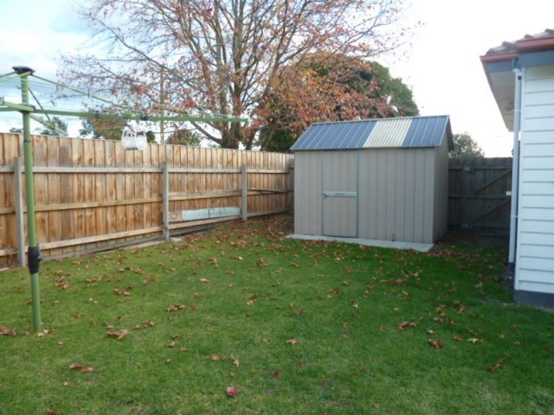 11 Reservoir Road, Moe VIC 3825