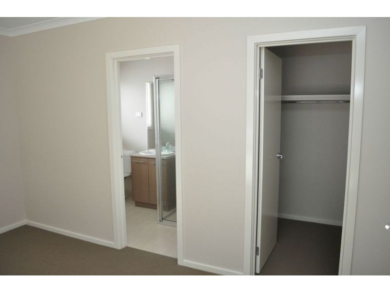 1/64 Service Road, Moe VIC 3825
