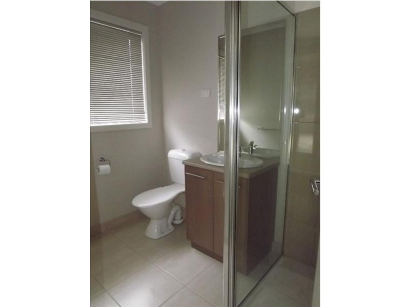 1/64 Service Road, Moe VIC 3825