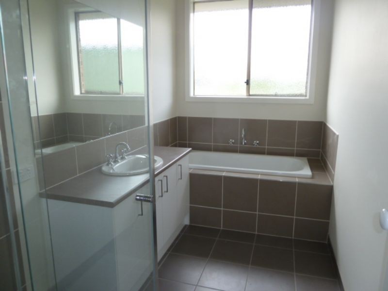 2/41 Vale Street, Moe VIC 3825