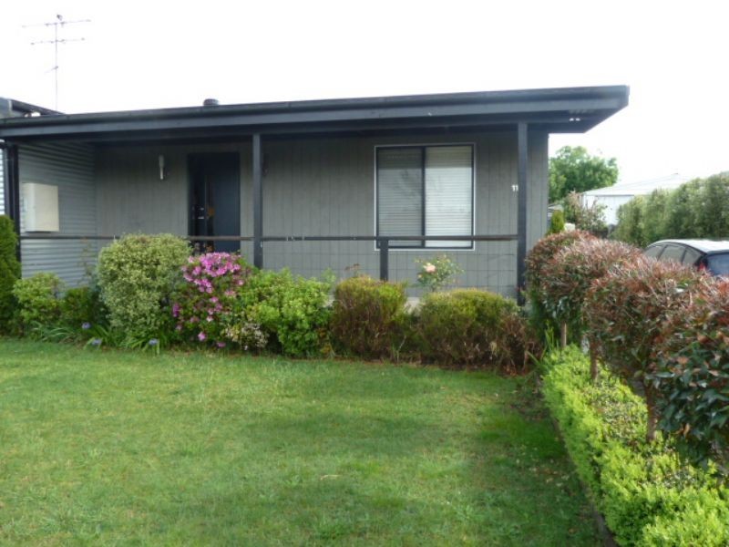 11 Mirboo Street, Newborough VIC 3825