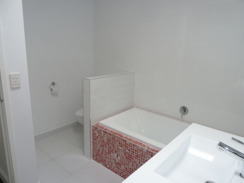 11 Mirboo Street, Newborough VIC 3825