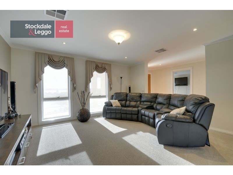 24 Comans Way, Moe VIC 3825