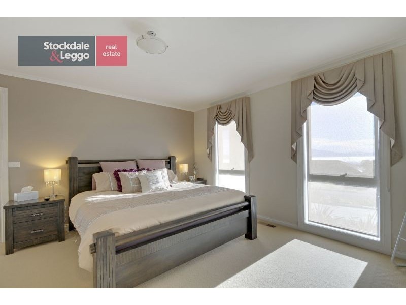24 Comans Way, Moe VIC 3825