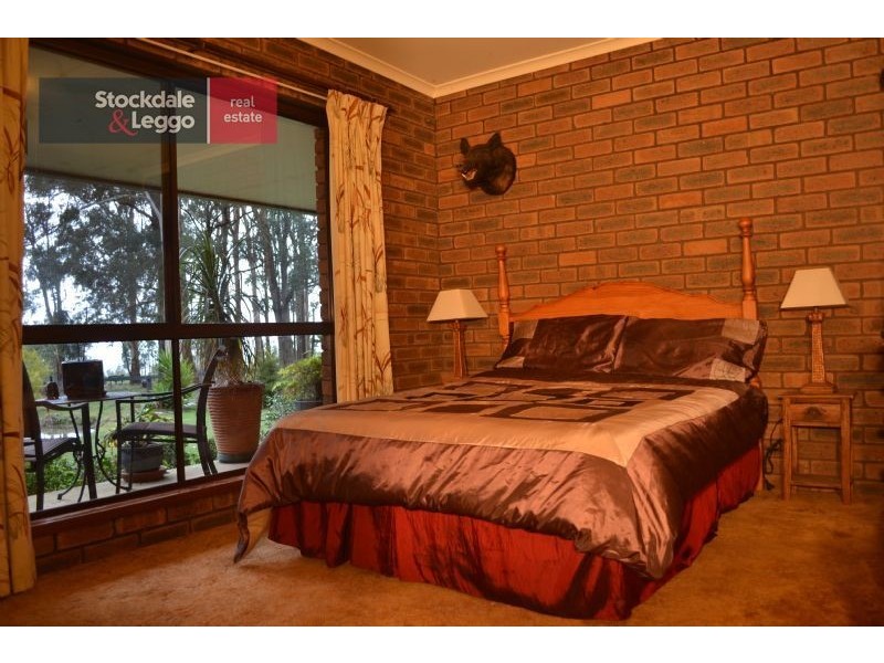 318 Old Coach Road, Moondarra VIC 3825