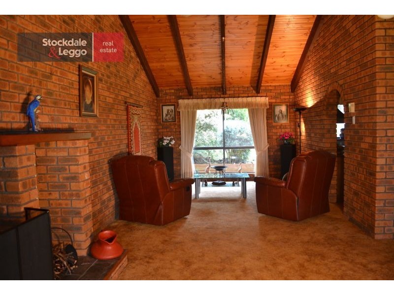 318 Old Coach Road, Moondarra VIC 3825